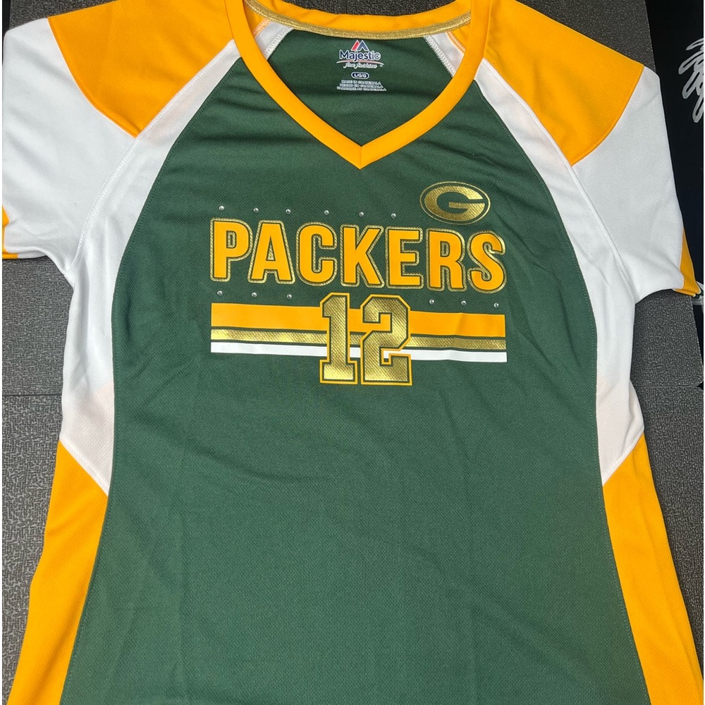 Women Greenbay Packers tshirt/jersey size L